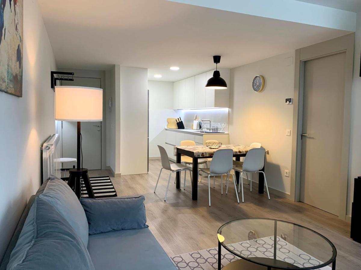 Bpirineos-Salenques Apartment เบนาสเก ภายนอก รูปภาพ