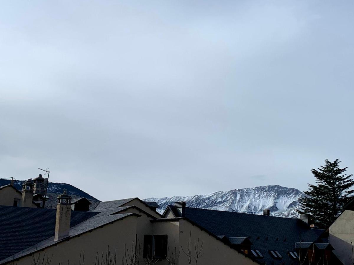 Bpirineos-Salenques Apartment เบนาสเก ภายนอก รูปภาพ
